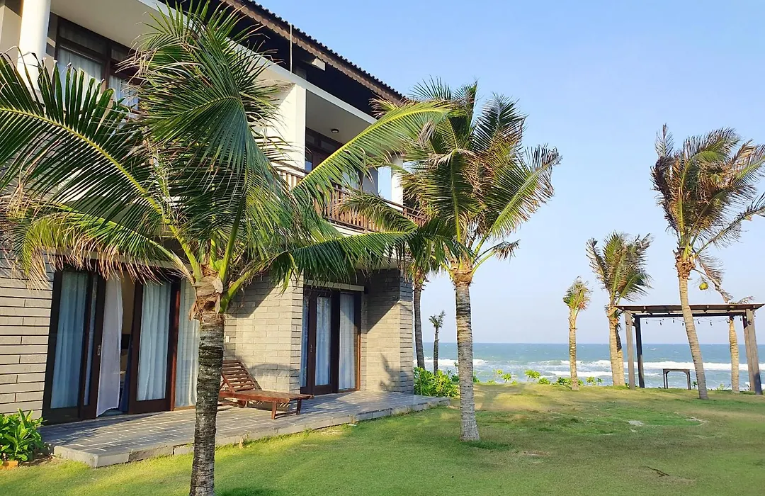 Starlight Villa Beach Resort-1